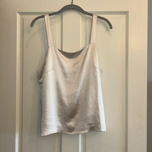 Super cute Fabrik tank top. Size L!